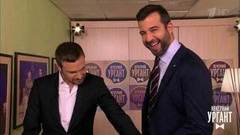 Алексей Чадов демонстрирует крепкое рукопожатие. Пролог. Вечерний Ургант. Фрагмент выпуска от 22.03.2017