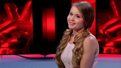 Ксения Быстрова: «Моя миниатюрность — мой плюс». Голос-4. Слепые прослушивания. Фрагмент выпуска от 02.10.2015