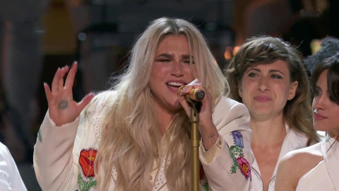 В Нью-Йорке прошла юбилейная 60-я церемония вручения музыкальной премии «Грэмми»