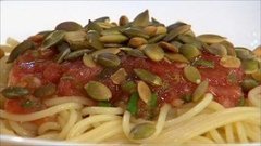 Спагетти с овощным соусом и тыквенными семечками. Контрольная закупка. Фрагмент выпуска от 25.06.2015