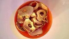 Сушеные яблоки. Заготовки впрок. Жить здорово! Фрагмент выпуска от 30.08.2013