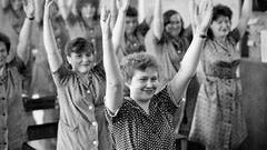 Гимнастика на рабочем месте. Доброе утро. Фрагмент выпуска от 17.11.2016