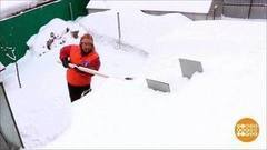 Дмитрий Талабуев чистит крышу. Доброе утро. Фрагмент выпуска от 08.02.2018