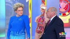 Что стоит за болью в пояснице. История Левона Оганезова. Жить здорово! Фрагмент выпуска от 29.06.2018