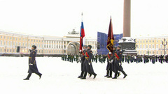 В честь 75-й годовщины освобождения Ленинграда потомки героев прошли по брусчатке Дворцовой площади. Толстой. Воскресенье. Фрагмент выпуска от 27.01.2019