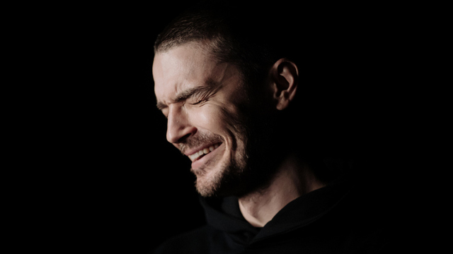 «Это кино и для тех, кто смотрит „Триггер“ впервые, и для тех, кто уже давно является поклонником». Чем полнометражный фильм о психологе-провокаторе отличается от сериала