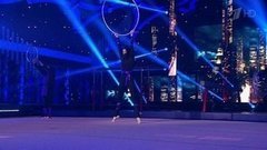 Светлана Феофанова, Александр Буклов и Антон Голоцуцков — «Ниндзя». Художественная гимнастика. Без страховки. Фрагмент выпуска от 09.04.2016