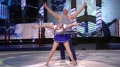 Константин Соловьев и Александра Демьянец — «Морячок». Художественная гимнастика. Без страховки. Фрагмент выпуска от 14.05.2016