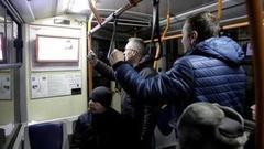 Алиментщики ходят пешком. Доброе утро. Фрагмент выпуска от 30.11.2016
