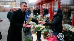 8 марта для продавщиц цветочных магазинов. Голос улиц. Вечерний Ургант. Фрагмент выпуска от 08.03.2017