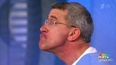 Гимнастика для лица. Жить здорово! Фрагмент выпуска от 04.07.2017