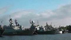 Подлодка «Дмитрий Донской» и крейсер «Петр Великий» прибыли в Кронштадт для участия в параде в День ВМФ