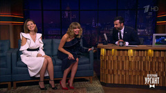 Яна Гладких и Таисия Вилкова. Вечерний Ургант. 858 выпуск от 25.09.2017