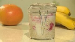 Овсянка в банке