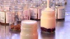 Йогурты с фруктовыми наполнителями?