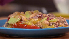 Теплый салат с тунцом. Контрольная закупка. Фрагмент выпуска от 01.03.2016