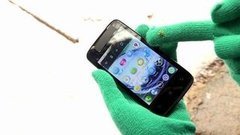 Зима, перчатки и телефон с сенсорным экраном