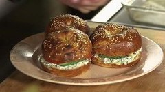 Бейглы с начинкой из скумбрии и сливочного сыра. Контрольная закупка. Фрагмент выпуска от 10.09.2015