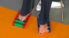 Как помочь усталым ногам. Жить здорово! Фрагмент выпуска от 19.09.2016