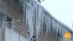 Сосульки — падают, коммунальщики — оправдываются. Доброе утро. Фрагмент выпуска от 01.02.2018