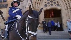 В мире. Конная полиция. Доброе утро. Фрагмент выпуска от 07.10.2015