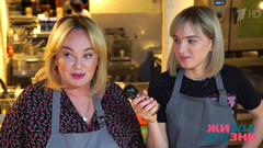 Рецепты счастья Ларисы Гузеевой. Бульон с клецками. Живая жизнь. Фрагмент выпуска от 27.04.2019