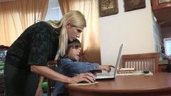 Где дети? В интернете!