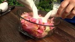 Десерт из лепестков роз. Доброе утро. Фрагмент выпуска от 21.09.2015