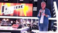 Юрий Аксюта объявляет Наставников шоу «Голос 60+». Съемка скрытой камерой