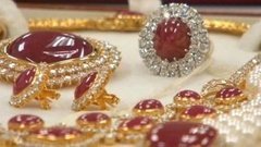 В мире. Драгоценности Имельды. Доброе утро. Фрагмент выпуска от 08.12.2015