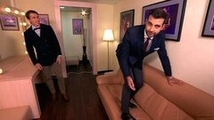 Сергей Шубенков и Иван Ургант соревнуются в скоростном беге с препятствиями. Пролог. Вечерний Ургант. Фрагмент выпуска от 14.09.2015