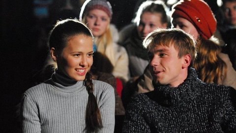 Обнимая небо. Мелодрама