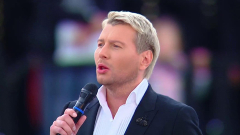 Николай Басков — «Подмосковные вечера». Церемония открытия Дня города Москвы на Красной площади. Фрагмент выпуска от 09.09.2017