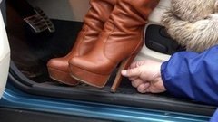 Женщина за рулём: долой каблуки! Доброе утро. Фрагмент выпуска от 17.11.2015