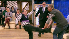 Драка в студии: мужчина накинулся на бывшего мужа своей подруги. Пусть говорят. Фрагмент выпуска от 07.04.2016