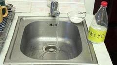 Как избавиться от засора в раковине. Доброе утро. Фрагмент выпуска от 30.08.2016