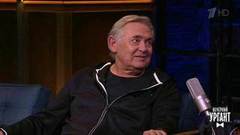 Актер Юрий Стоянов о новелле «Худрук» из фильма «За кулисами» и работе с Георгием Товстоноговым. Вечерний Ургант. Фрагмент выпуска от 18.04.2019