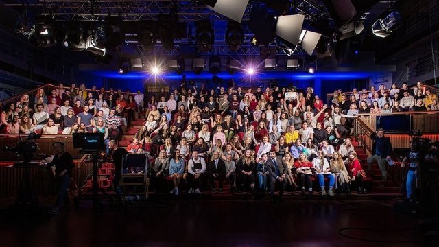 <p>Фотолестница за 1 октября 2019 года. Гость студии — Анастасия Ивлеева.</p>