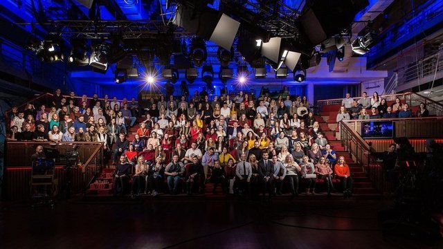 <p>Фотолестница за 09 октября 2019 года. Гости студии: Александр Ревва, Дельфин.</p>