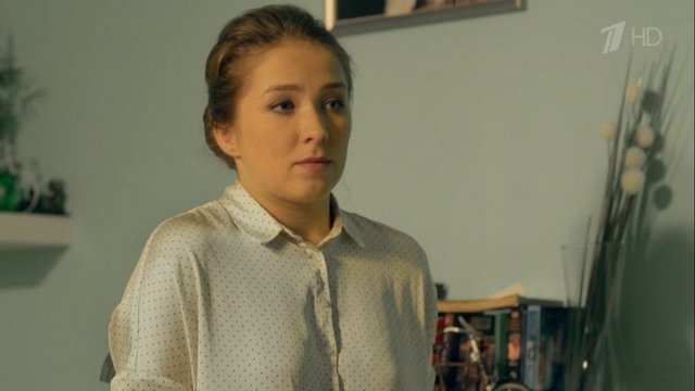 <p><b>Елена Мелешко — Анастасия Великородная</b></p><p>Психолог отдела. В своей работе использует методы, схожие с методами Александры: притворяется, провоцирует, врет — все ради того, чтобы больше узнать о человеке или подтолкнуть его к определенным действиям. В новых сериях Лена, как опытная мать, постоянно помогает Александре советами и делом.</p>