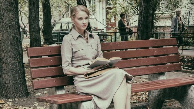 <p><b>Полина Новгородцева — Светлана Ходченкова </b></p><p><br></p><p>Старший лейтенант, инспектор по делам несовершеннолетних, дипломированный психолог. Умная, искренняя, честная женщина. В разводе, живет с матерью и сыном-школьником. После очередного преступления Казановы ее привлекают к расследованию. Работая в паре с опытным следователем Шмаковым, пытается доказать последнему, что она тоже чего-то стоит.</p>