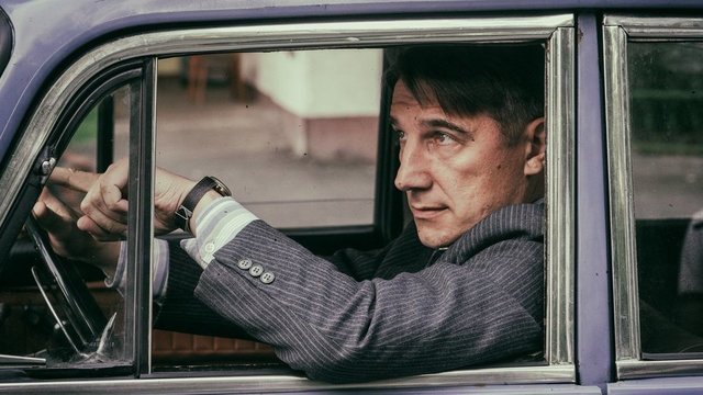 <p><b>Сергей Шмаков — Сергей Угрюмов</b></p><p><br></p><p>Капитан милиции, оперуполномоченный по особо важным делам. Опытный следователь. Немного грубоватый, но честный и отзывчивый человек. После того, как жена убежала от него с красавцем-любовником, относится к женщинам с недоверием. Дело Казановы принимает близко к сердцу. Действует проверенными методами, но они не работают, так как в деле замешано слишком много женщин, с которыми капитану непросто найти общий язык.</p>