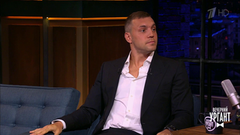 Чемпион России по футболу Артем Дзюба о любви болельщиков и удачном сезоне. Вечерний Ургант. Фрагмент выпуска от 31.05.2019