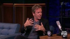 Актер Кифер Сазерленд о выступлении на разогреве у Muse. Вечерний Ургант. Фрагмент выпуска от 13.06.2019