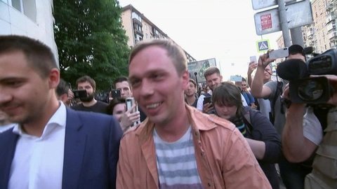 Журналистская солидарность помогла отстоять Ивана Голунова, уголовное преследование прекращено. Толстой. Воскресенье. Фрагмент выпуска от 16.06.2019