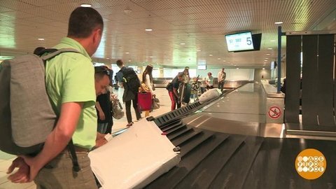 Приключения чемоданчиков. Желтых и не только. Доброе утро. Фрагмент выпуска от 24.06.2019