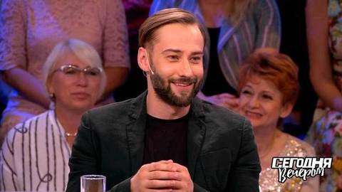 «Ничего лучше сосисок с гречкой до сих пор не изобрели», — Дмитрий Шепелев о ЗОЖ и о том, чем он кормит сына. Сегодня вечером. Фрагмент выпуска от 22.06.2019