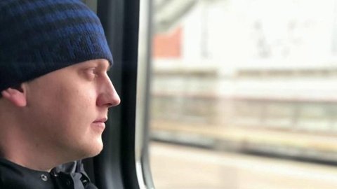 В 29 лет из жизни ушел шеф-редактор программы «Пусть говорят» Денис Коновалов