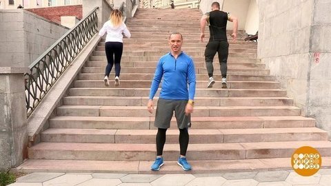 Прыгаем по лестнице. Доброе утро. Фрагмент выпуска от 25.07.2019