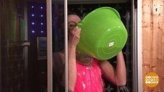 Если хочешь быть здоров — обливайся! Доброе утро. Фрагмент выпуска от 04.09.2019